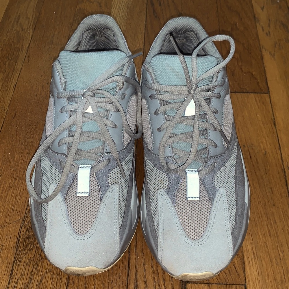 Yeezy boost700 adidas men’s size 9